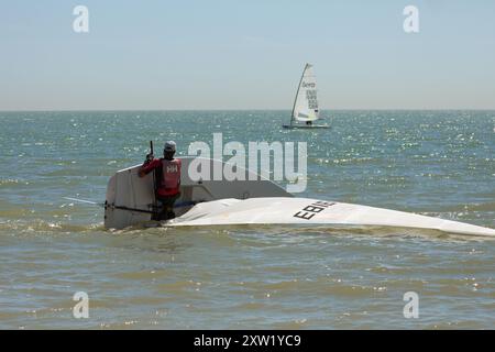 Regate di Dinghy a Hythe, Kent, Regno Unito. Foto Stock