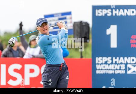 Ayrshire settentrionale, Scozia. 17 agosto 2024. Charley Hull parte nella prima buca durante il terzo round dell'ISPS HANDA Women's Scottish Open 2024 a Dundonald Links. Crediti: Tim Gray/Alamy Live News Foto Stock