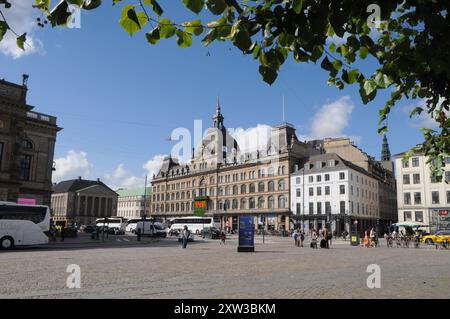 Copenaghen/Danimarca/17 agosto 2024/ Magasin du nord Department stre on kongens nytorv nella capitale danese. (Foto. Francis Joseph Dean/Dean Pictures) (non per uso commerciale) Foto Stock