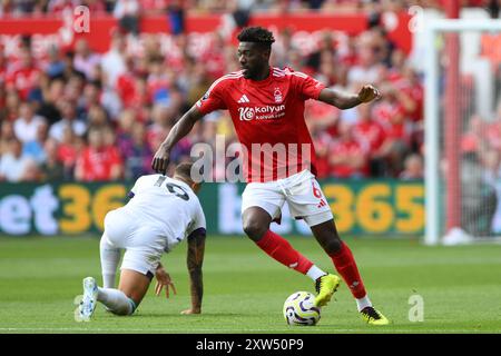 Ibrahim Sangare di Nottingham Forest in azione durante la partita di Premier League tra Nottingham Forest e Bournemouth al City Ground di Nottingham sabato 17 agosto 2024. (Foto: Jon Hobley | mi News) crediti: MI News & Sport /Alamy Live News Foto Stock