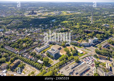 Luftbild, Kassenärztliche Vereinigung Westfalen-Lippe KVWL und Neubau KVWL Parkhaus, Wohngebiet mit Blick zum Westfalenpark mit Florianturm und Phoenix-West Technologiepark, Westfalendamm, Dortmund, Ruhrgebiet, Nordrhein-Westfalen, Deutschland ACHTUNGxMINDESTHONORARx60xEURO *** Vista aerea, Kassenärztliche Vereinigung Westfalen Lippe KVWL e nuovo garage KVWL, zona residenziale con vista sul Westfalenpark con Florian Tower e Phoenix West Technology Park, Westfalendamm, Dortmund, zona della Ruhr, Renania settentrionale-Vestfalia, Germania ATTENTIONxMINDESTHONORARx60xEURO Foto Stock