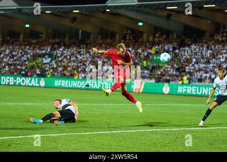 Ulm, Germania. 16 agosto 2024. Harry Kane, FCB 9 segna, tiri goal, Tor, Treffer, Torschuss, 0-4 nella partita SSV ULM - FC BAYERN MUENCHEN 0-4 DFB-Pokal, Coppa di calcio tedesca, 1.round il 16 agosto 2024 a Ulm, Germania. Stagione 2024/2025 fotografo: ddp Images/STAR-Images - LE NORMATIVE DFB VIETANO L'USO DI FOTOGRAFIE come SEQUENZE DI IMMAGINI e/o QUASI-VIDEO - crediti: ddp media GmbH/Alamy Live News Foto Stock