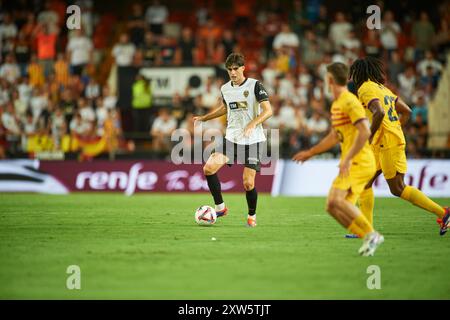 Javier Guerra del Valencia CF visto in azione durante la partita tra Valencia CF e FC Barcelona allo stadio Mestalla. Punteggio finale; Valencia CF 1: 2 FC Foto Stock