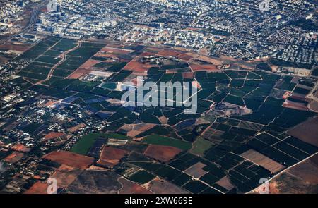 Vedute aeree delle fattorie nel distretto di Sharon in Israele. Foto Stock