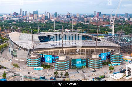 Veduta aerea dell'Etihad Stadium (Manchester City FC) che mostra la costruzione di una nuova espansione dello stand. Foto Stock