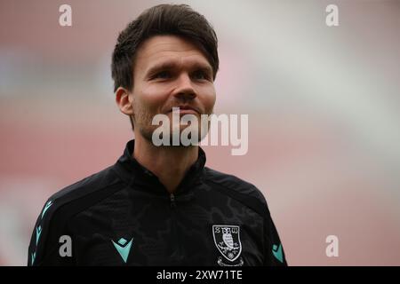 Il manager dello Sheffield Wednesday Danny Röhl durante la partita del Campionato Sky Bet tra Sunderland e Sheffield Wednesday allo Stadium of Light di Sunderland domenica 18 agosto 2024. (Foto: Michael driver | mi News) crediti: MI News & Sport /Alamy Live News Foto Stock