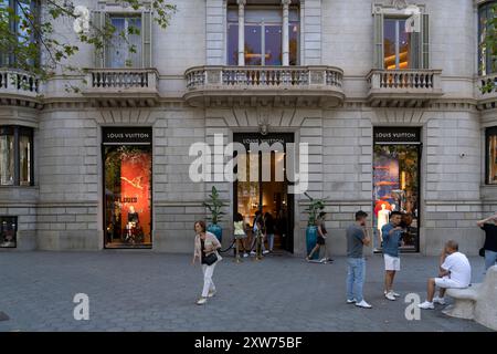 Negozio Louis Vuitton sul Passeig de Gracia a Barcellona, Spagna , Foto Stock