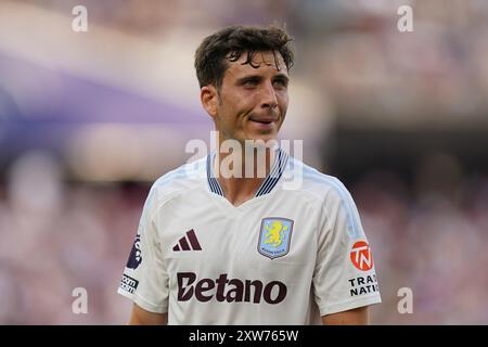 Londra, Regno Unito. 17 agosto 2024. Pau Torres di Aston Villa durante il West Ham United FC contro Aston Villa FC al London Stadium, Londra, Inghilterra, Regno Unito il 17 agosto 2024 Credit: Every Second Media/Alamy Live News Foto Stock