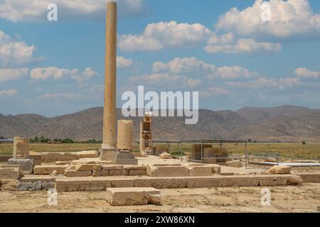 Rovine del Palazzo Bar-e AAM presso l'antica Pasargadae -shiraz- Iran Foto Stock