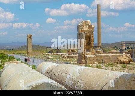 Rovine del Palazzo Bar-e AAM presso l'antica Pasargadae -shiraz- Iran Foto Stock