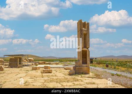 Rovine del Palazzo Bar-e AAM presso l'antica Pasargadae -shiraz- Iran Foto Stock