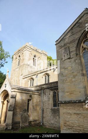 Quadrante solare sulla chiesa di Sant'Andrea, Alwalton, Cambridgeshire Foto Stock