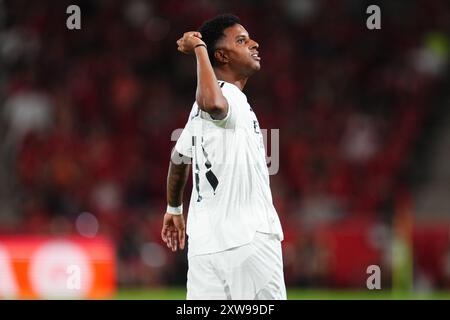 Mallorca, Spagna. 18 agosto 2024. Rodrygo Goes del Real Madrid festeggia dopo aver segnato il 0-1 durante la Liga EA Sports match tra RCD Mallorca e Real Madrid giocato allo stadio Son Moix il 18 agosto 2024 a Maiorca, Spagna. (Foto di Bagu Blanco/PRESSINPHOTO) credito: PRESSINPHOTO SPORTS AGENCY/Alamy Live News Foto Stock