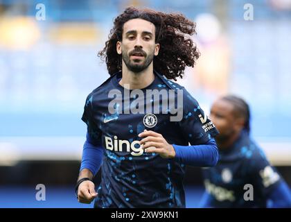 Londra, Regno Unito. 18 agosto 2024. Marc Cucurella del Chelsea si riscalda prima della partita di Premier League allo Stamford Bridge di Londra. Il credito per immagini dovrebbe essere: Paul Terry/Sportimage Credit: Sportimage Ltd/Alamy Live News Foto Stock