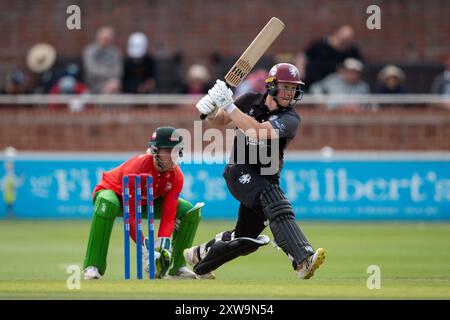 Taunton, Regno Unito. 18 agosto 2024. James Rew del Somerset batté durante la semifinale della Metro Bank One Day Cup tra Somerset e Leicestershire al Cooper Associates County Ground. Crediti: Dave Vokes/Alamy Live News Foto Stock