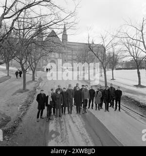 Effettivo 14-7-1967: Dice di no alla NATO. In piena luce questa settimana: Arnulf Kolstad Arnulf Kolstad è uno dei leader di un gruppo di studenti che rifiutano la coscrizione militare in una Norvegia che fa parte della NATO. Foto: Sverre A. Børretzen / Aktuell / NTB ***FOTO NON ELABORATA*** il testo dell'immagine è tradotto automaticamente Foto Stock