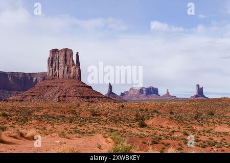 Vista panoramica della Monument Valley. Arizona. STATI UNITI. Foto Stock