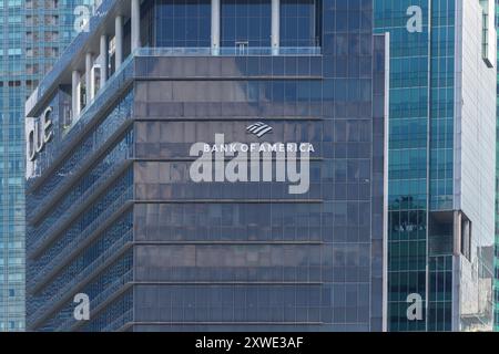 19 agosto 2024. Insegna e logo Bank of America su un edificio moderno esterno. Singapore. Foto Stock