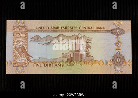Moschea Imam Salem al Mutawa, precedentemente nota come moschea al Jamaa a Sharjah, ritratto dalla banconota da 5 dirham degli Emirati Arabi Uniti Foto Stock