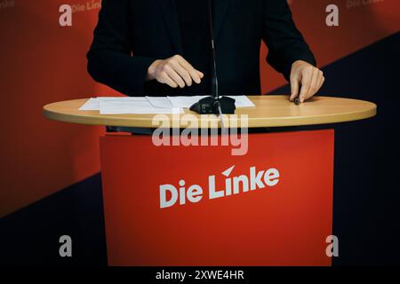 Martin Schirdewan, Vorsitzender der Partei die Linke, aufgenommen im Rahmen einer Pressekonferenz a Berlino, 19.08.2024. Berlin Deutschland *** Martin Schirdewan, presidente del partito di sinistra, in una conferenza stampa a Berlino, 19 08 2024 Berlino Germania Copyright: XFelixxZahn/photothek.dex Foto Stock