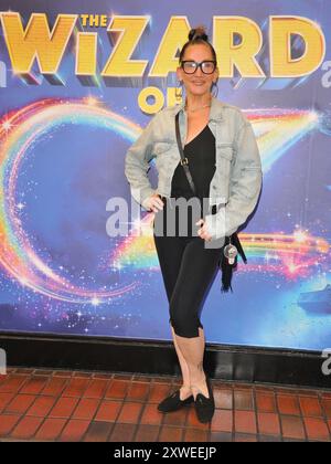 Londra, Regno Unito. 18 agosto 2024. Michelle Visage alla serata di gala musicale "The Wizard of Oz", Gillian Lynne Theatre, Drury Lane, domenica 18 agosto 2024 a Londra, Inghilterra, Regno Unito. CAP/CAN © CAN/Capital Pictures credito: Capital Pictures/Alamy Live News Foto Stock
