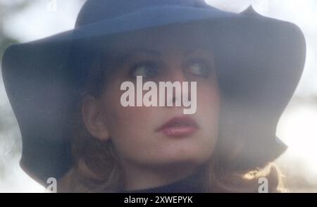 1974 cappello da donna britannico Foto Stock