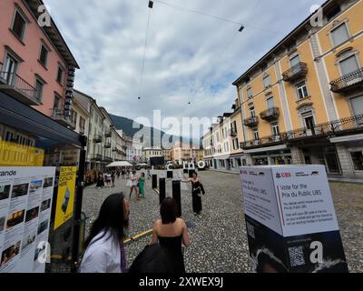 LOCARNO, SVIZZERA - 15 AGOSTO 2024: 77a edizione del festival internazionale del cinema di Locarno nella piazza principale Piazza grande Foto Stock