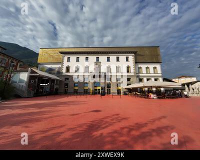 LOCARNO, SVIZZERA - 15 AGOSTO 2024: 77a edizione del festival internazionale del cinema di Locarno, l'edificio PalaCinema Foto Stock