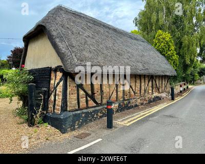 Tradizionale edificio in paglia a metà legno. Foto Stock