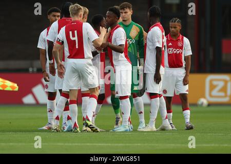 Amsterdam, Paesi Bassi. 19 agosto 2024. AMSTERDAM, PAESI BASSI - 19 AGOSTO: Durante l'incontro olandese Keuken Kampioen Divisie tra Jong Ajax e MVV allo Sportpark de Toekomst il 19 agosto 2024 ad Amsterdam, Paesi Bassi. (Foto di Gerard Spaans/Orange Pictures) credito: Orange Pics BV/Alamy Live News Foto Stock