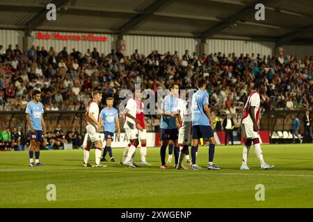 Amsterdam, Paesi Bassi. 19 agosto 2024. AMSTERDAM, PAESI BASSI - 19 AGOSTO: Durante l'incontro olandese Keuken Kampioen Divisie tra Jong Ajax e MVV allo Sportpark de Toekomst il 19 agosto 2024 ad Amsterdam, Paesi Bassi. (Foto di Gerard Spaans/Orange Pictures) credito: dpa/Alamy Live News Foto Stock