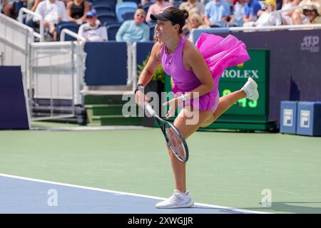 Mason, Ohio, Stati Uniti. 19 agosto 2024. Jessica Pegula (USA) partecipa al campionato femminile del Cincinnati Open presso il Lindner Family Tennis Center di Mason, Ohio. (Credit Image: © Scott Stuart/ZUMA Press Wire) SOLO PER USO EDITORIALE! Non per USO commerciale! Crediti: ZUMA Press, Inc./Alamy Live News Foto Stock