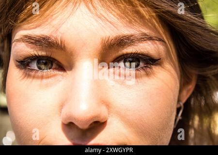 Leopoli, Ucraina, 18 agosto 2024 il gruppo musicale militare ucraino Siver Orchestra si esibisce in una raccolta fondi per l'esercito ucraino nella città di Leopoli in Foto Stock