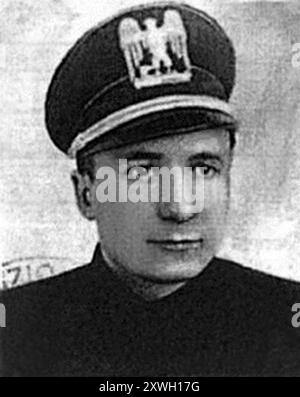 1941, ITALIA : il fondatore massonico LICIO GELLI ( 1919 - 2015 ) della Loggia di Propaganda 2 . Fotografo sconosciuto . - MASSONE - MASSONERIA - MASSONERIA - MASSONICO - POLITICA - POLITICO - P2 - LOGGIA MASSONICA - FASCISTA - FASCISTA - FASCISTA - FASCISTA - FASCISMO - FASCISMO -- ARCHIVIO GBB Foto Stock