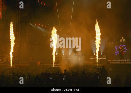 GUE Pequeno &#XA;Red Valley Olbia, Club Dogo durante Club Dogo - Red Valley Festival, concerto musicale a olbia, Italia, 17 agosto 2024 Foto Stock