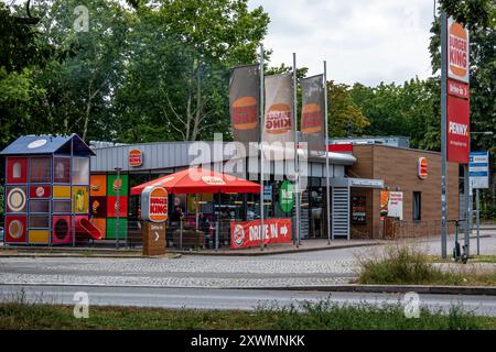 Burger King, fast food outlet, Tempelhofer Damm 28-30, Tempelhof-Schöneberg, Berlino, Germania Foto Stock