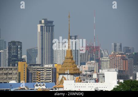 Vista dalla torre di Chee Chin Khor, il sollevamento morale della Fondazione Benefiction, Bangkok, Thailandia Foto Stock