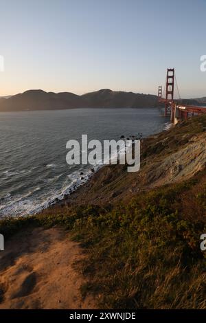 Vuoi vedere e viaggiare per il mondo senza uscire di casa tua? Queste viste sono per te! Foto Stock