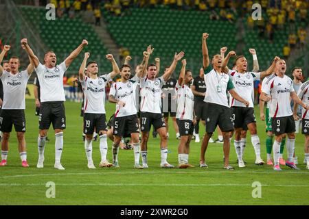 Giocatori del Legia Warszawa visti durante la partita di UEFA Conference League 2024/2025 tra Legia Warszawa - Brondby IF al Marshall Jozef Pilsudskis Municipal Stadium di Legia Varsavia. Punteggio finale; Legia Warszawa 1:1 Brondby IF. Foto Stock