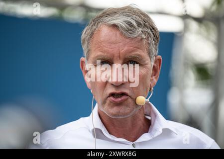 Erfurt, Germania. 20 agosto 2024. Il miglior candidato dell'AFD Björn Höcke parla ad una manifestazione elettorale post-americana. Un nuovo parlamento statale sarà eletto in Turingia il 1° settembre. Crediti: Hannes P. Albert/dpa/Alamy Live News Foto Stock