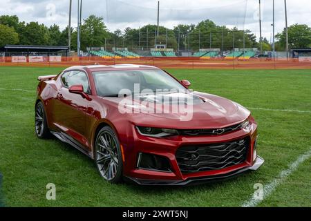 ROYAL OAK, mi/USA - 17 AGOSTO 2024: Una Chevrolet Camaro ZL1 di sesta generazione, sulla Woodward Dream Cruise, vicino a Detroit, Michigan. Foto Stock