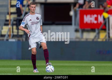 Breda, Paesi Bassi. 18 agosto 2024. BREDA, PAESI BASSI - 18 AGOSTO: Dies Janse of Ajax in azione durante l'incontro olandese Eredivisie tra il NAC Breda e l'AFC Ajax al Rat Verlegh Stadion il 18 agosto 2024 a Breda, Paesi Bassi. (Foto di Joris Verwijst/Orange Pictures) credito: dpa/Alamy Live News Foto Stock