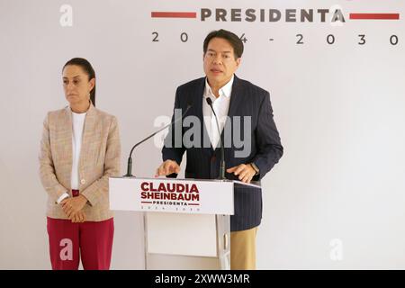 Città del Messico, Messico. 20 agosto 2024. Mario Delgado interviene durante una conferenza informativa accompagnata dall'entrante presidente del Messico Claudia Sheinbaum Pardo dopo aver annunciato come il processo elettorale del nuovo presidente di Morena, prima del cambio di seggio. Il 20 agosto 2024 a città del Messico, Messico. (Foto di Ismael Rosas/ Eyepix Group/Sipa USA) credito: SIPA USA/Alamy Live News Foto Stock