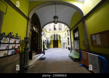 Bellissime case nel quartiere gotico di Barcellona, Spagna. Foto Stock