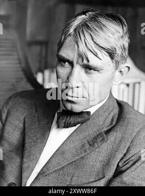 Carl Sandburg (1878-1967), poeta americano, biografo, giornalista ed editore, che ha ricevuto tre premi Pulitzer tra il 1919 e il 1951. (USA) Foto Stock