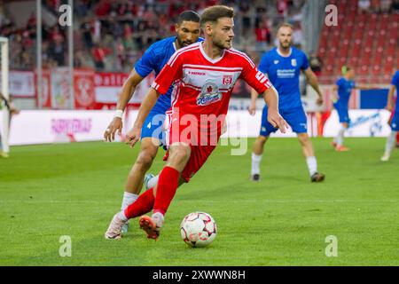 Halle, Deutschland 20. Agosto 2024: Regionalliga Nord/Ost - 2024/2025 - Hallescher FC vs. VSG Altglienicke IM Bild: Max Kulke (Halle) Foto Stock