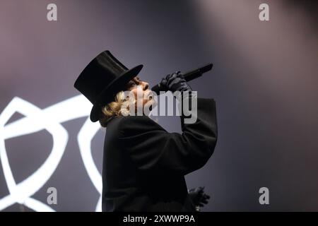 Roisin Murphy beim Off Days Festival in der Zitadelle Spandau a Berlino, 20. Agosto 2024. OFF Days Berlin *** Roisin Murphy all'Off Days Festival allo Zitadelle Spandau di Berlino, 20 agosto 2024 Off Days Berlin Foto Stock