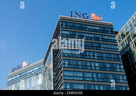 Logo ING Bank su un edificio Praga Repubblica Ceca Foto Stock