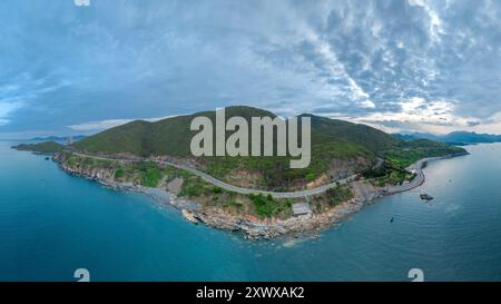 Scenario del Luong Son Pass nella città di Nha Trang, Vietnam Foto Stock