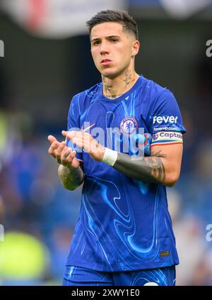 Londra, Regno Unito. 18 agosto 2024. 18 agosto 2024 - Chelsea contro Manchester City - Premier League - Stamford Bridge. Chelsea è Enzo Fernandez. Crediti immagine: Mark Pain/Alamy Live News Foto Stock
